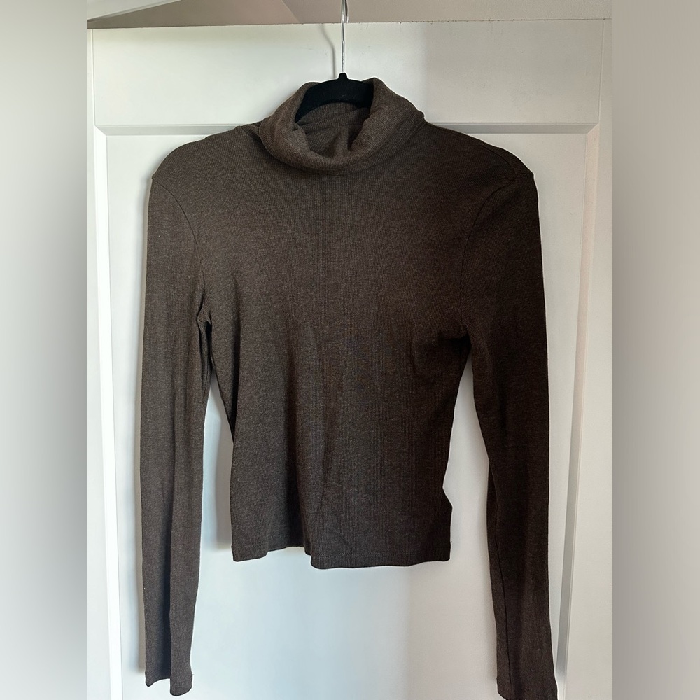 Madewell Soft Brown Turtleneck | Size Small